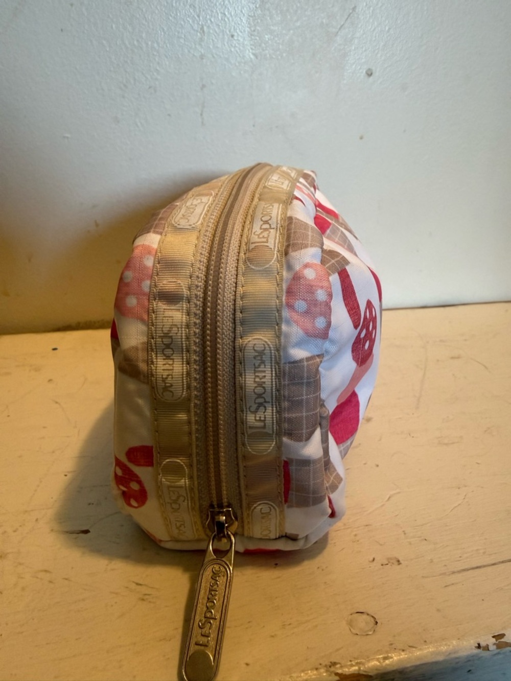 Lesportsac Cream Cosmetic Pouch with Coral & Taupe Ice Cream Print - Picture 3 of 5